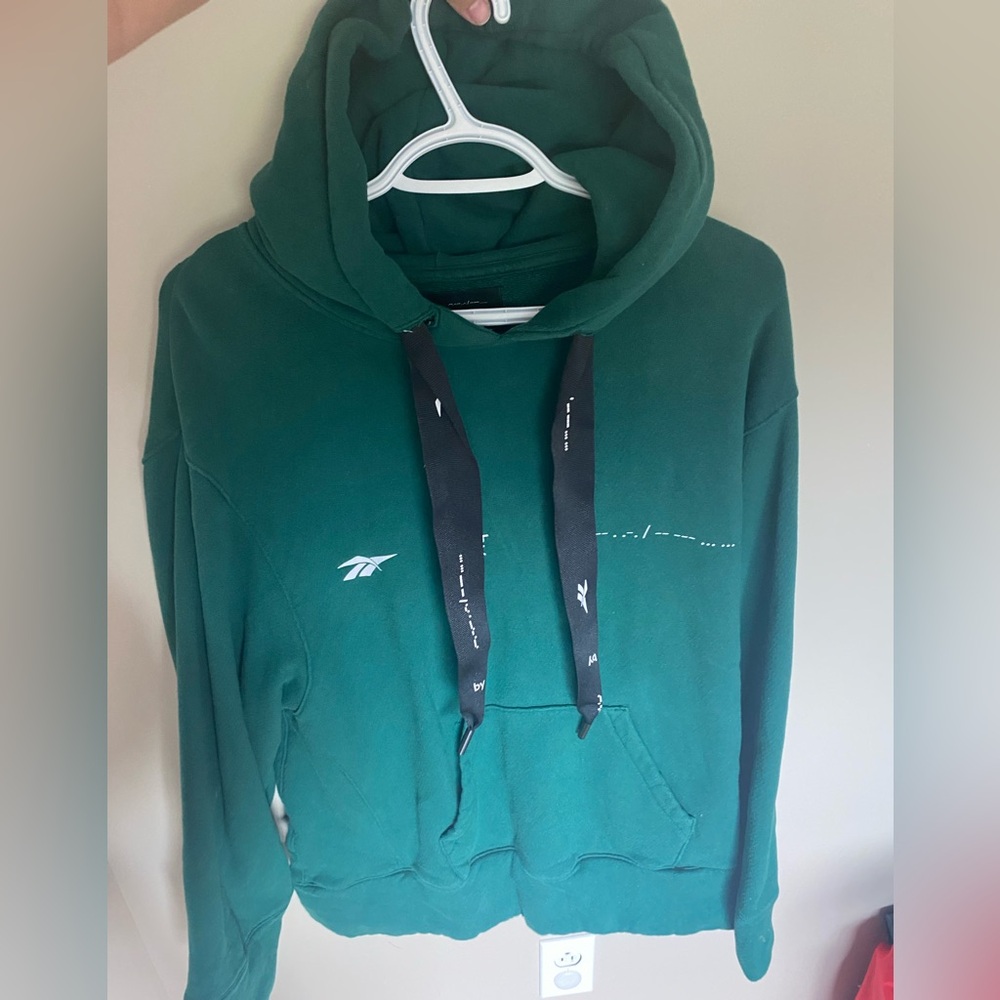 Reebok Men's Teal Hoodie with Black Accents